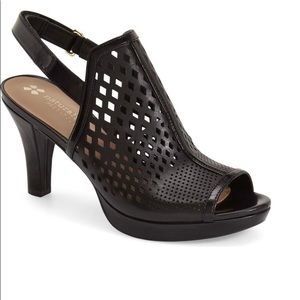 Chic Naturalizer Cutout Slingback Sandal